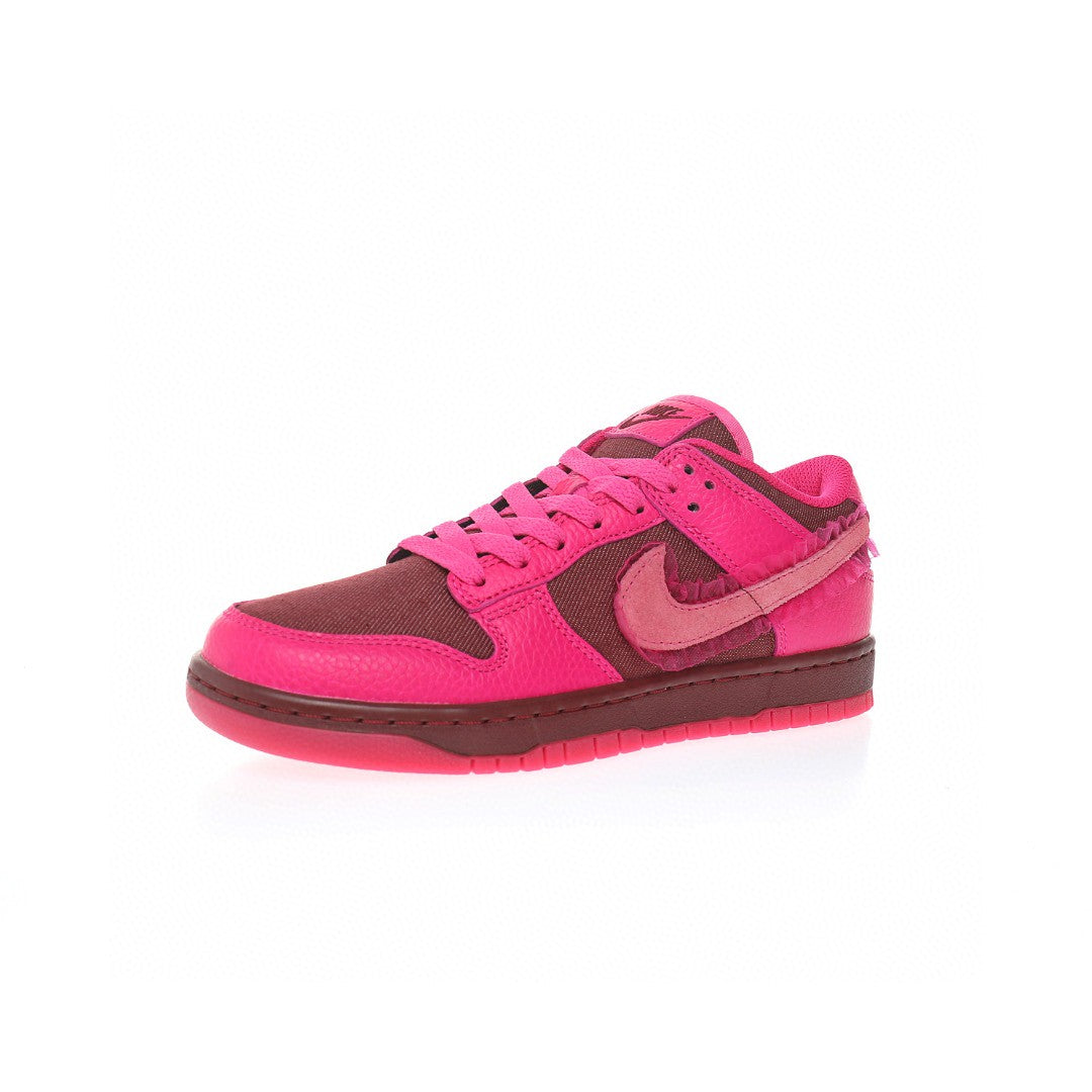Dunk Low Valentine's Day 2022