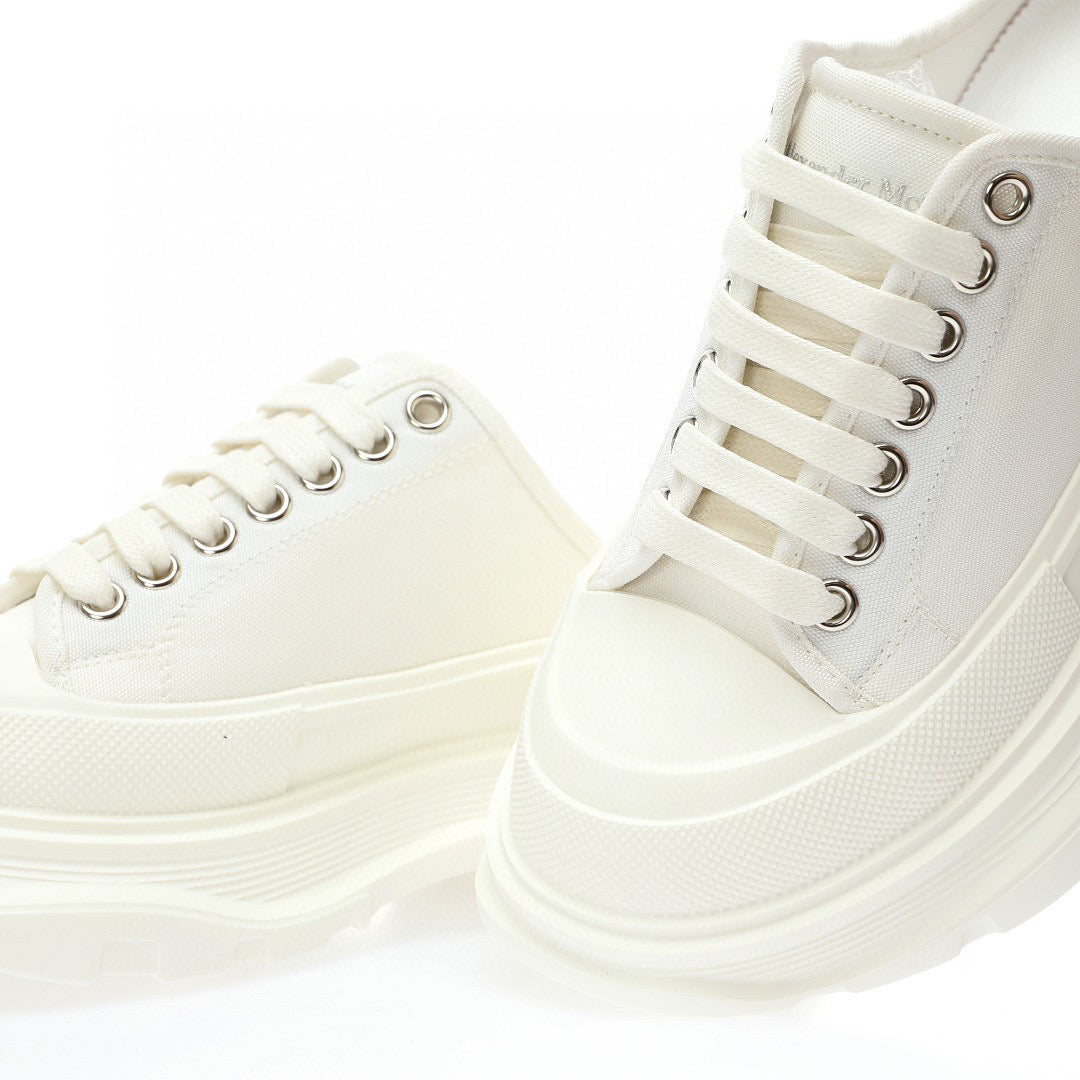 McQueen White Widow