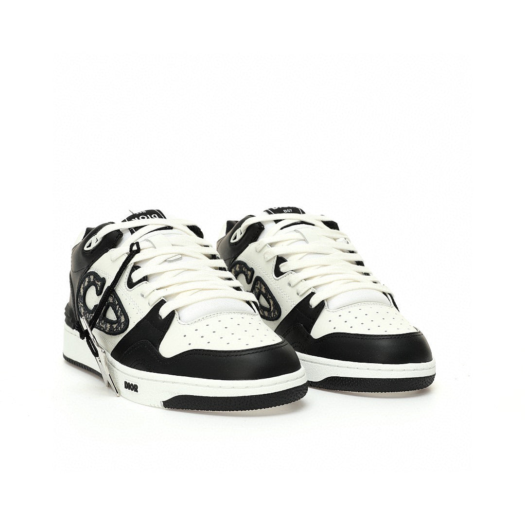 DR B57 Black