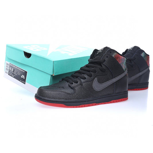 Dunk SB High Pirate