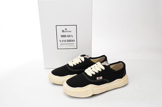 Mihara Black Shade
