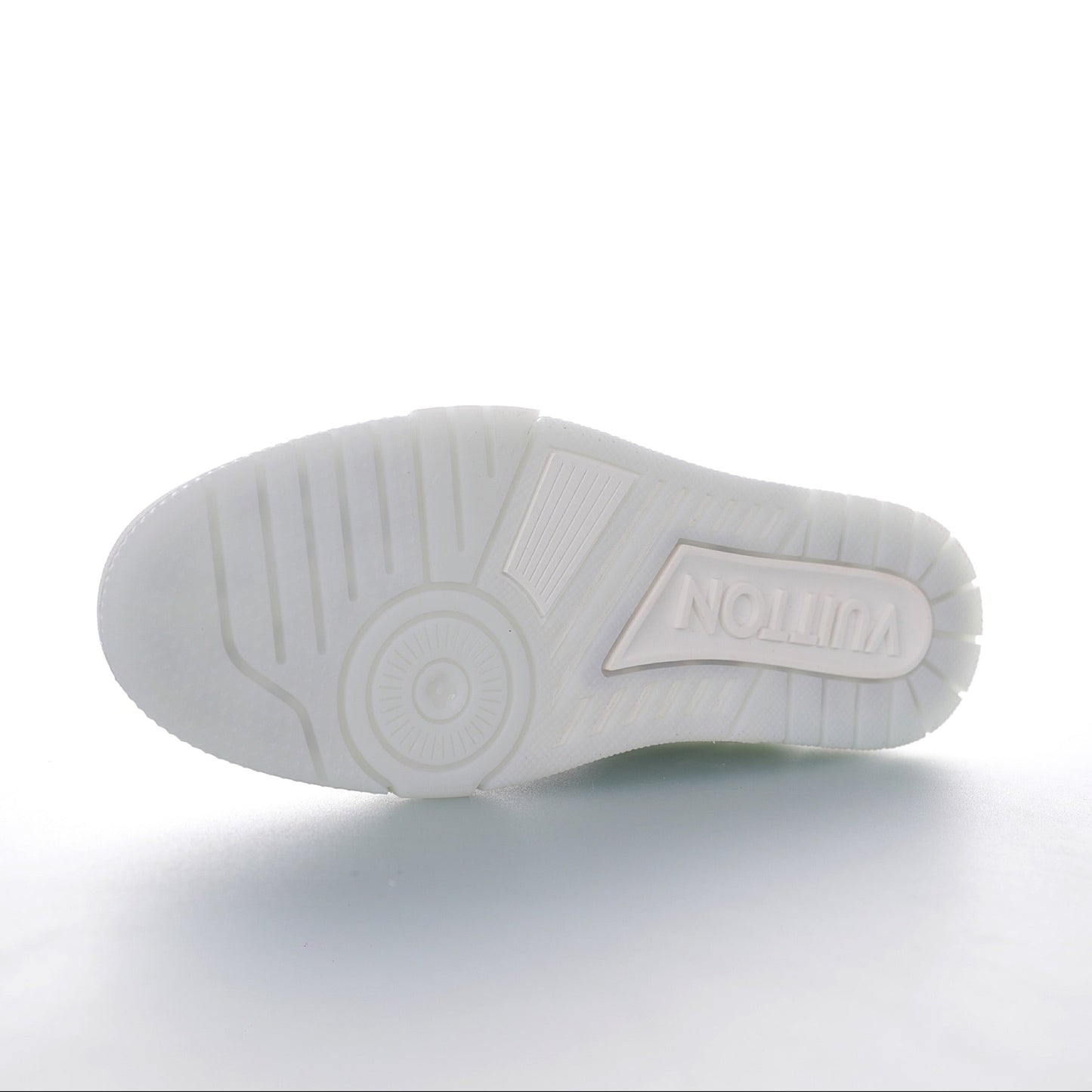 LV Trainer White Pink