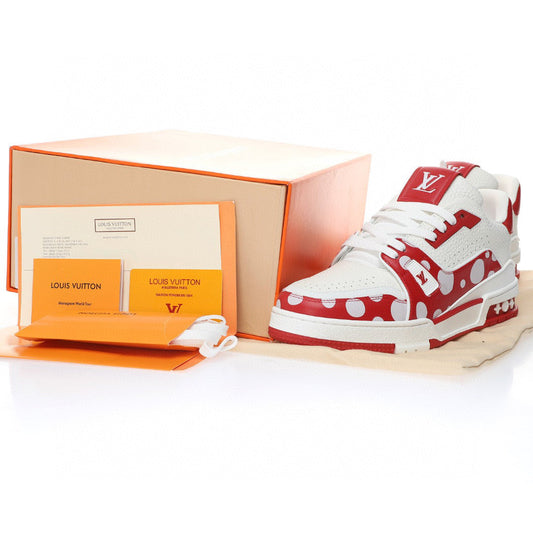 LV Trainer Red Bubble