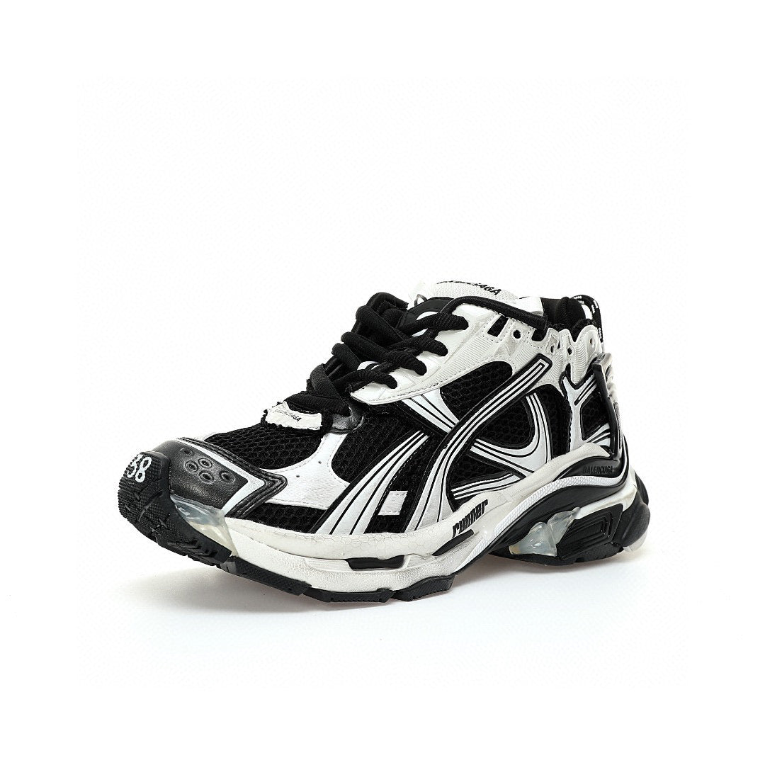 BB Runners Black White