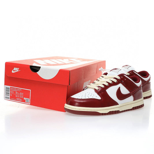 Dunk Low Vintage Team Red