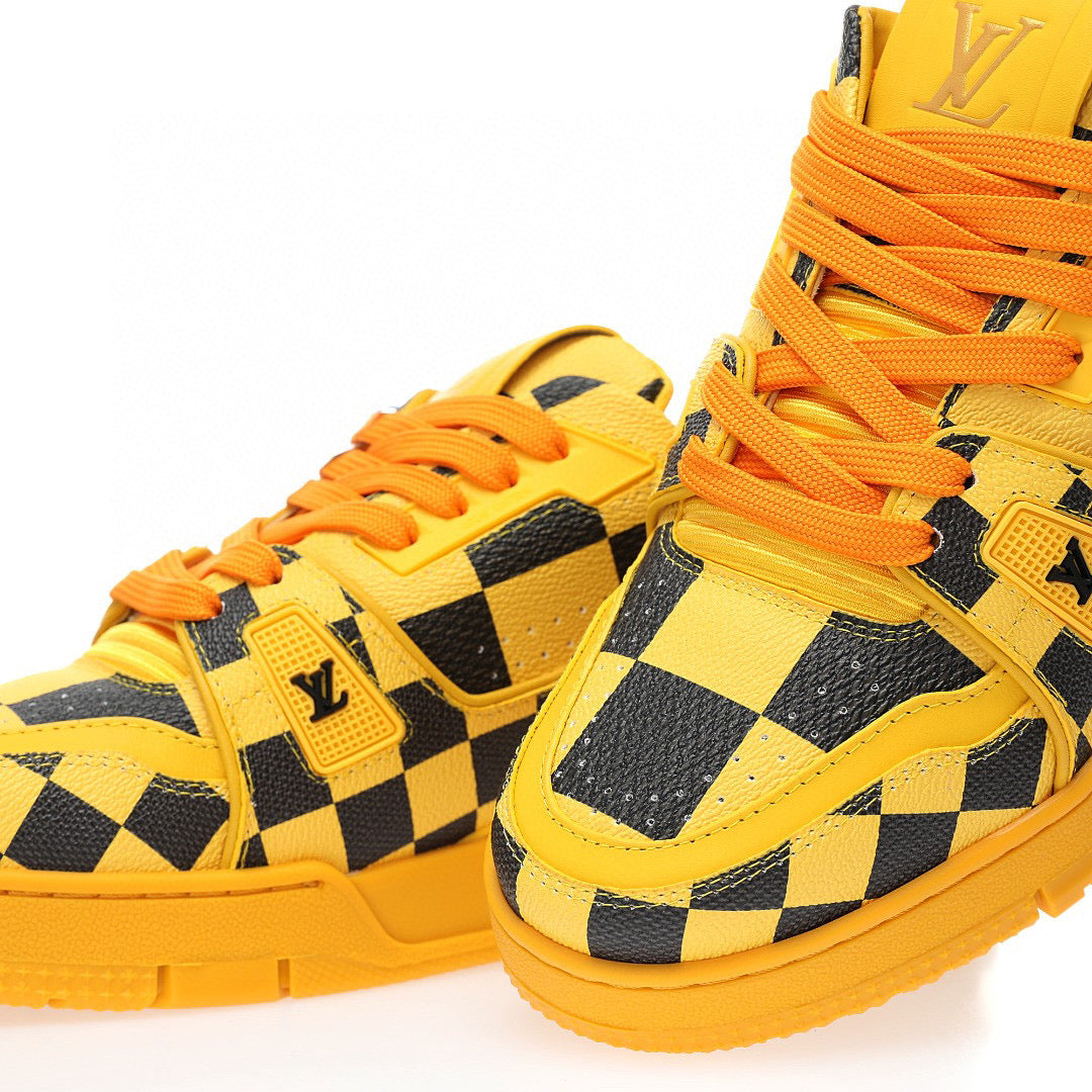 LV Trainer Yellow Checkers