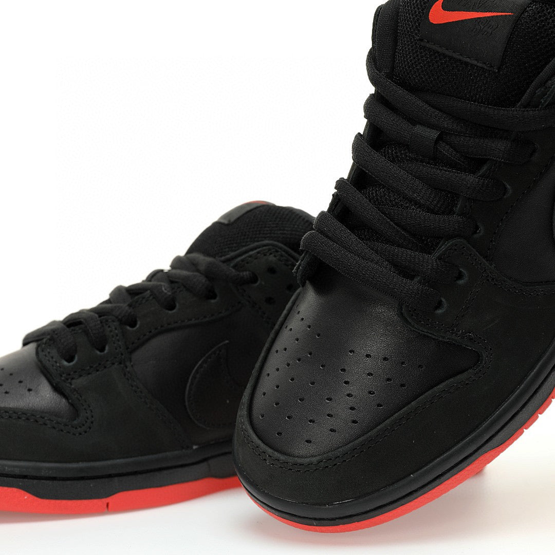 Nike Dunk Low Black Pigeon