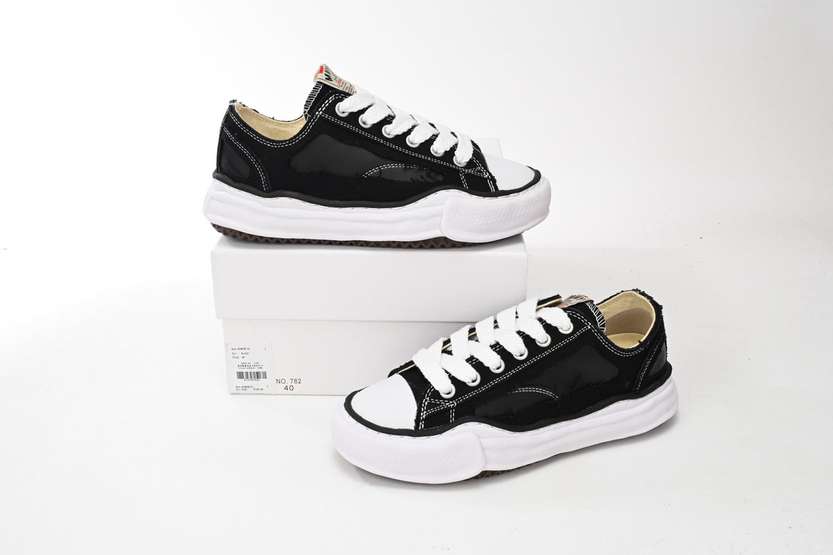Mihara Black Stitching