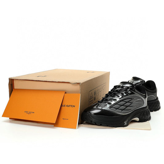 LV Discovery Lace Up Black