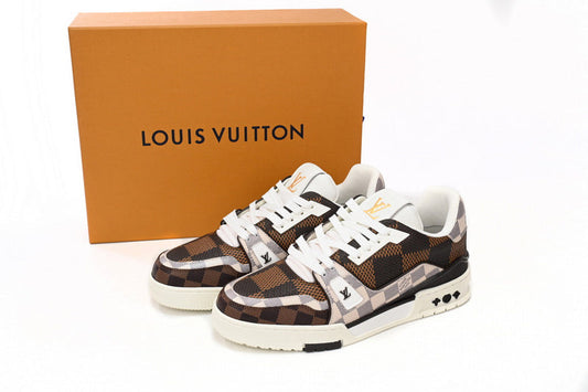 LV Trainer Brown
