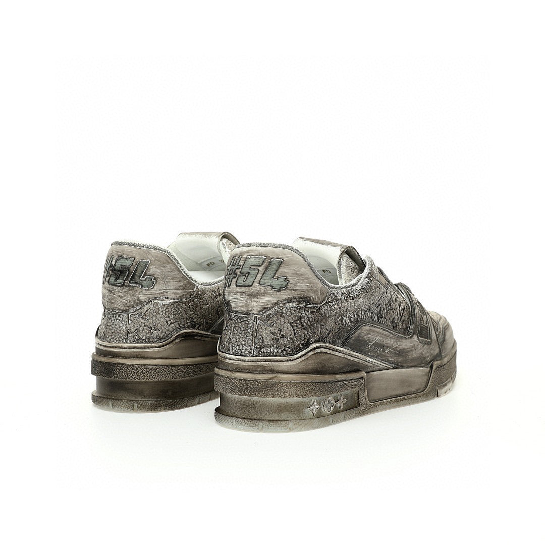 LV Trainer Muddy Grey
