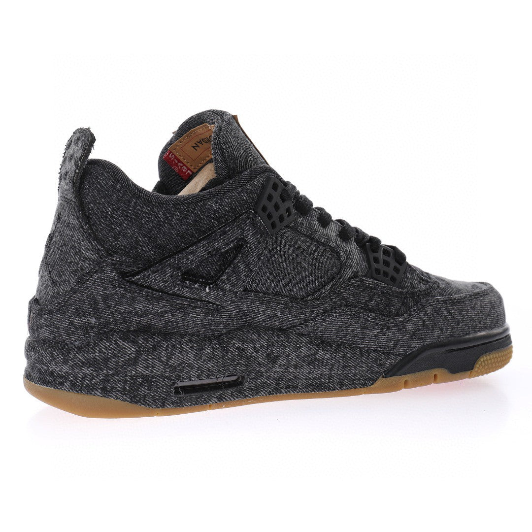 J4 Levi's Black