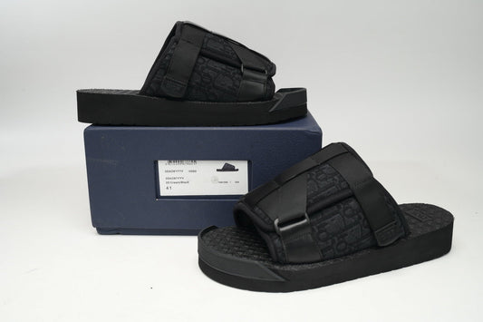 DR Slides Black