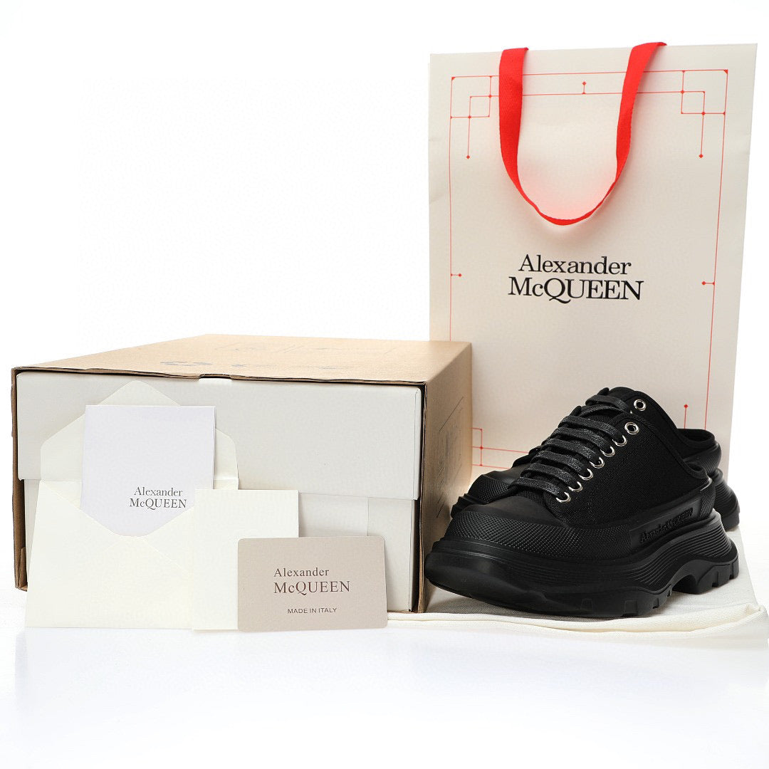 McQueen All Black