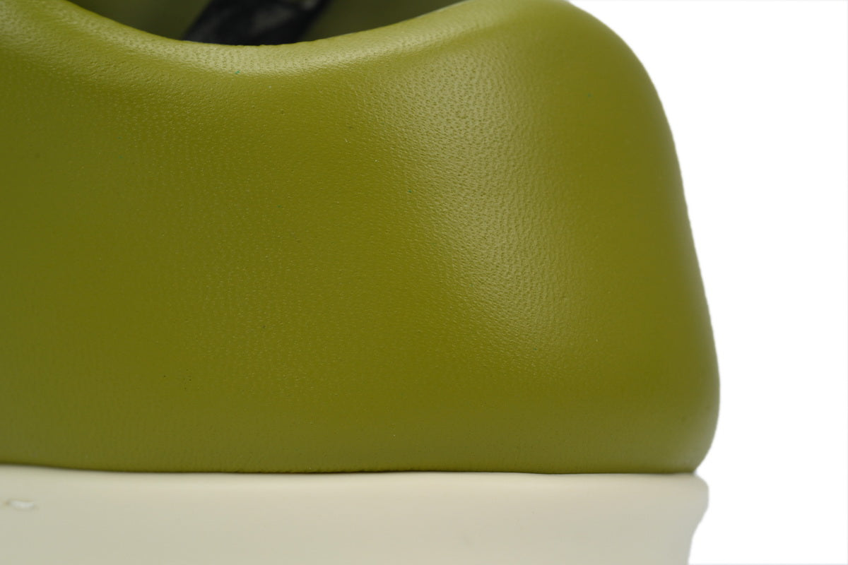 RO Low Grinch Leather