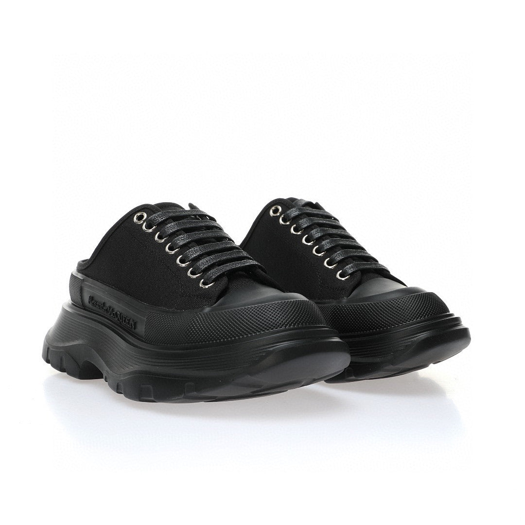 McQueen All Black