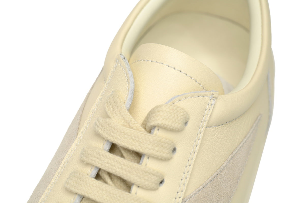 RO Vintage White Leather