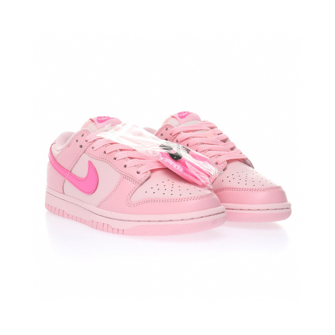 Dunk Low Triple Pink