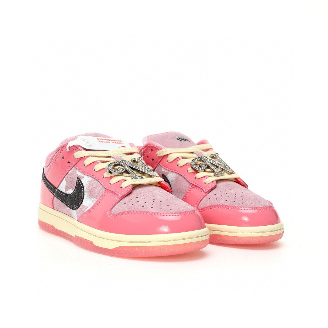 Dunk Low LX Barbie