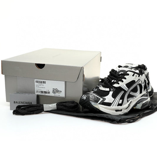 BB Runners Black White