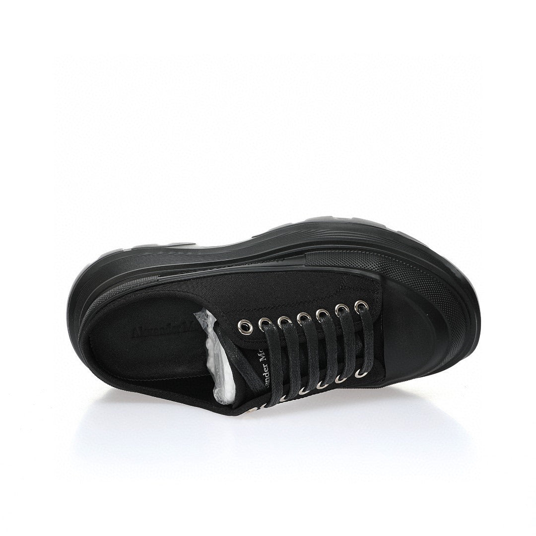 McQueen All Black