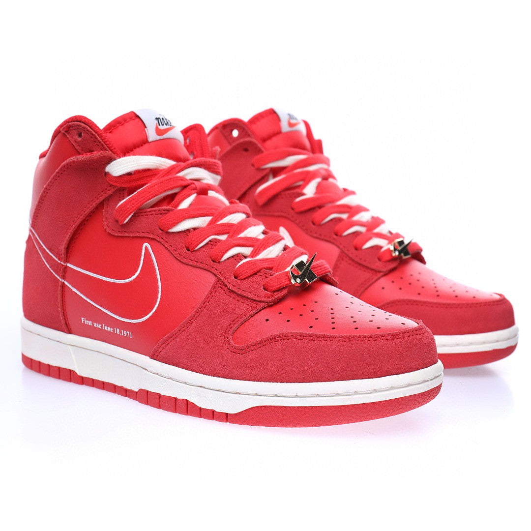 Dunk SB High First Aid