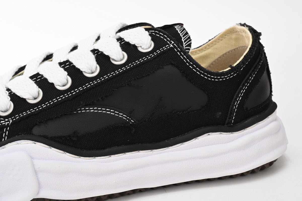 Mihara Black Stitching
