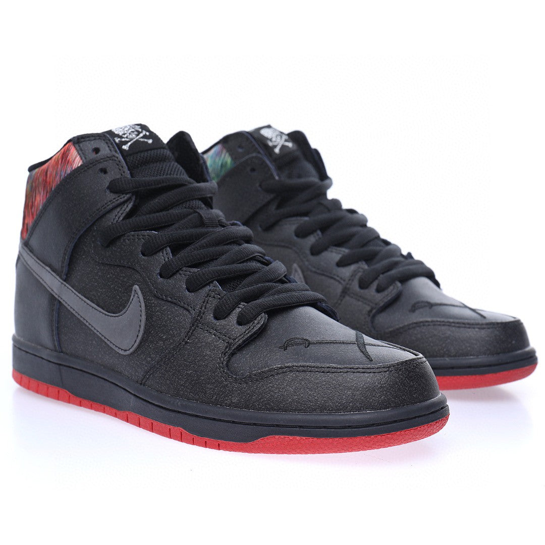 Dunk SB High Pirate