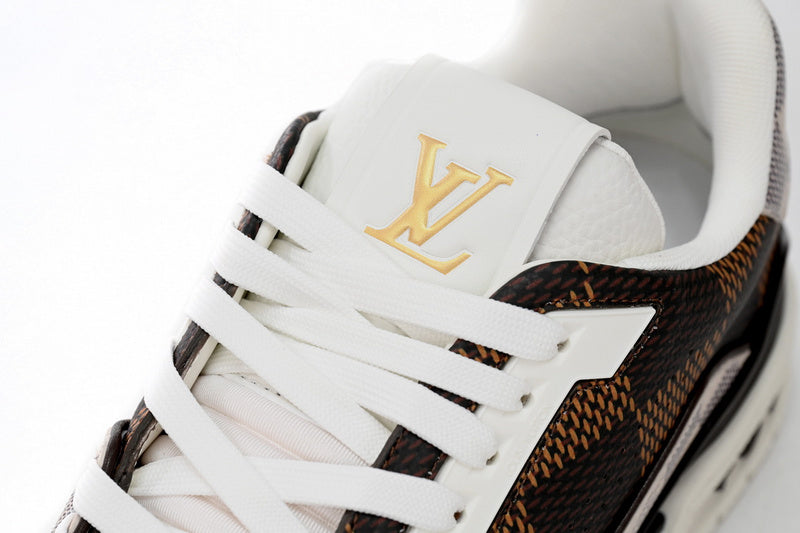LV Trainer Brown