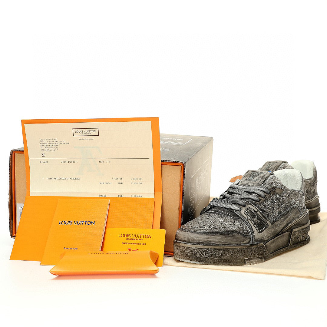 LV Trainer Muddy Grey