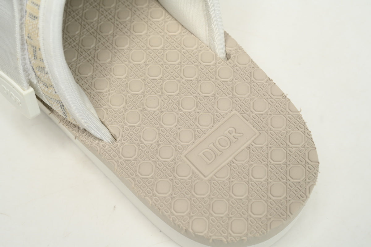 DR Slides White