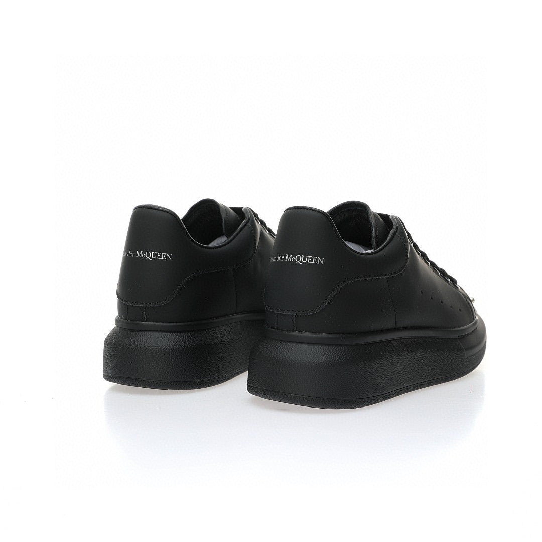 McQueen Black Illusion