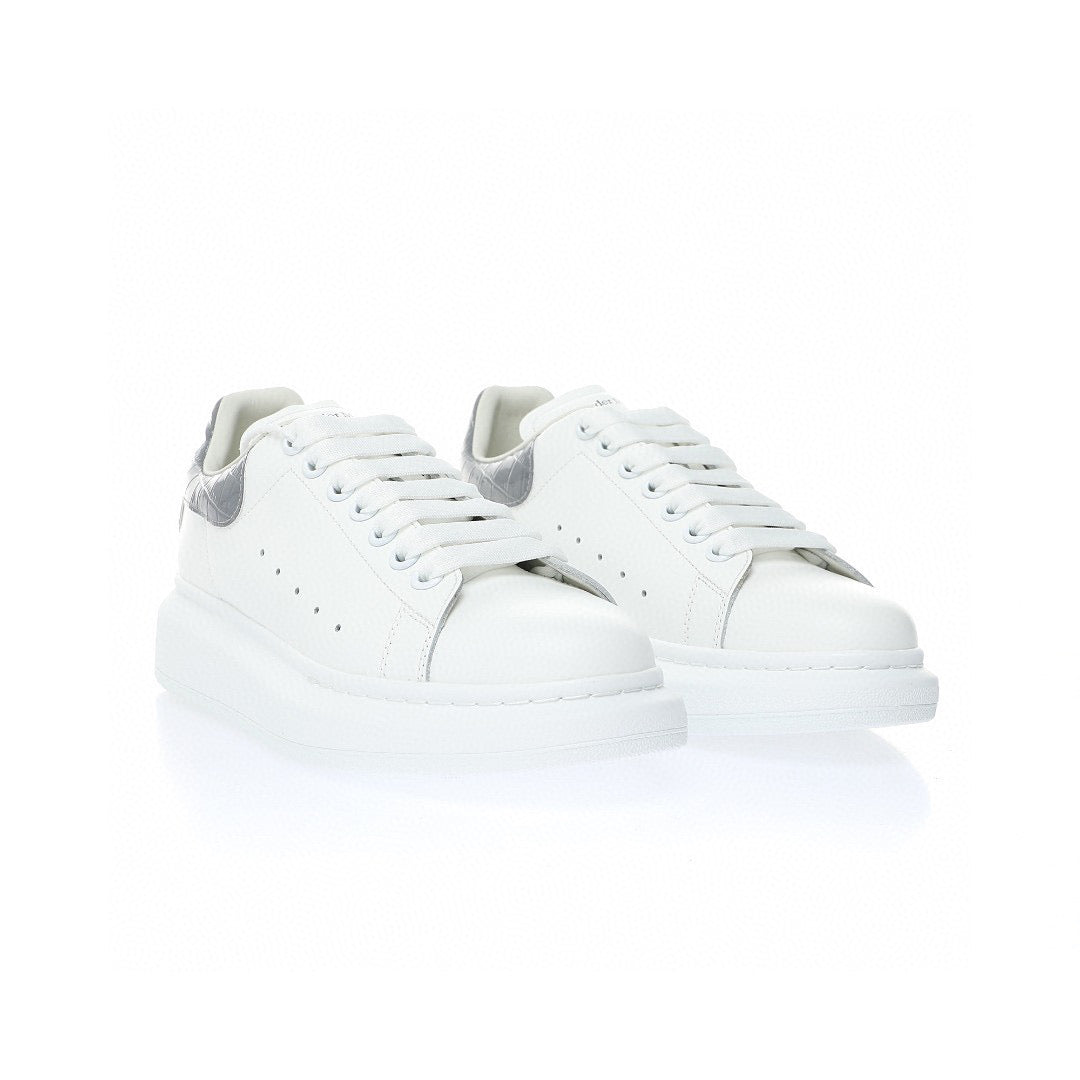 McQueen Grey Skin