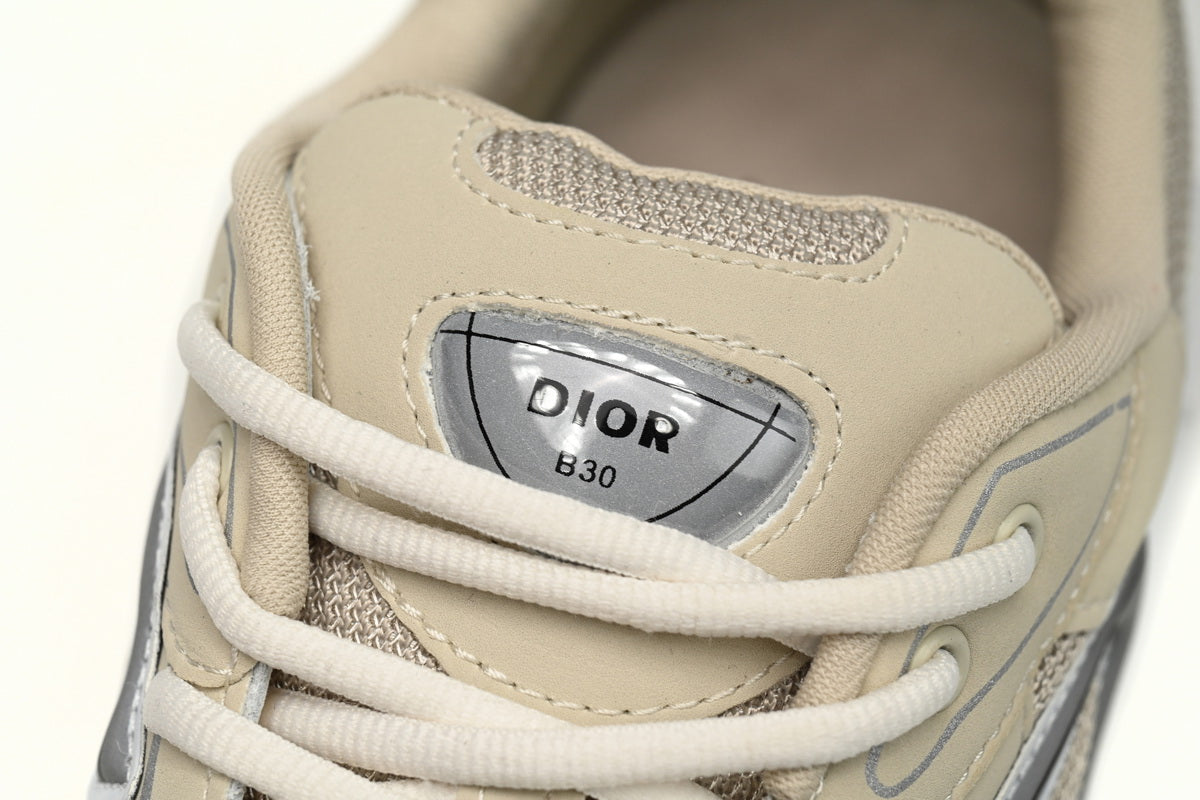 DR B30 Light Grey Sneakers Cream