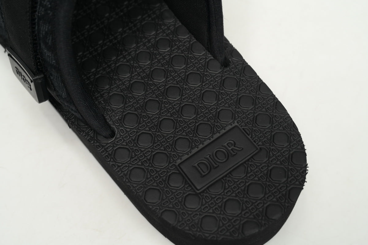 DR Slides Black