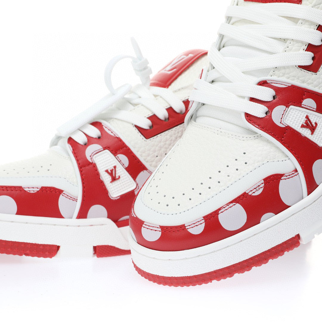LV Trainer Red Bubble