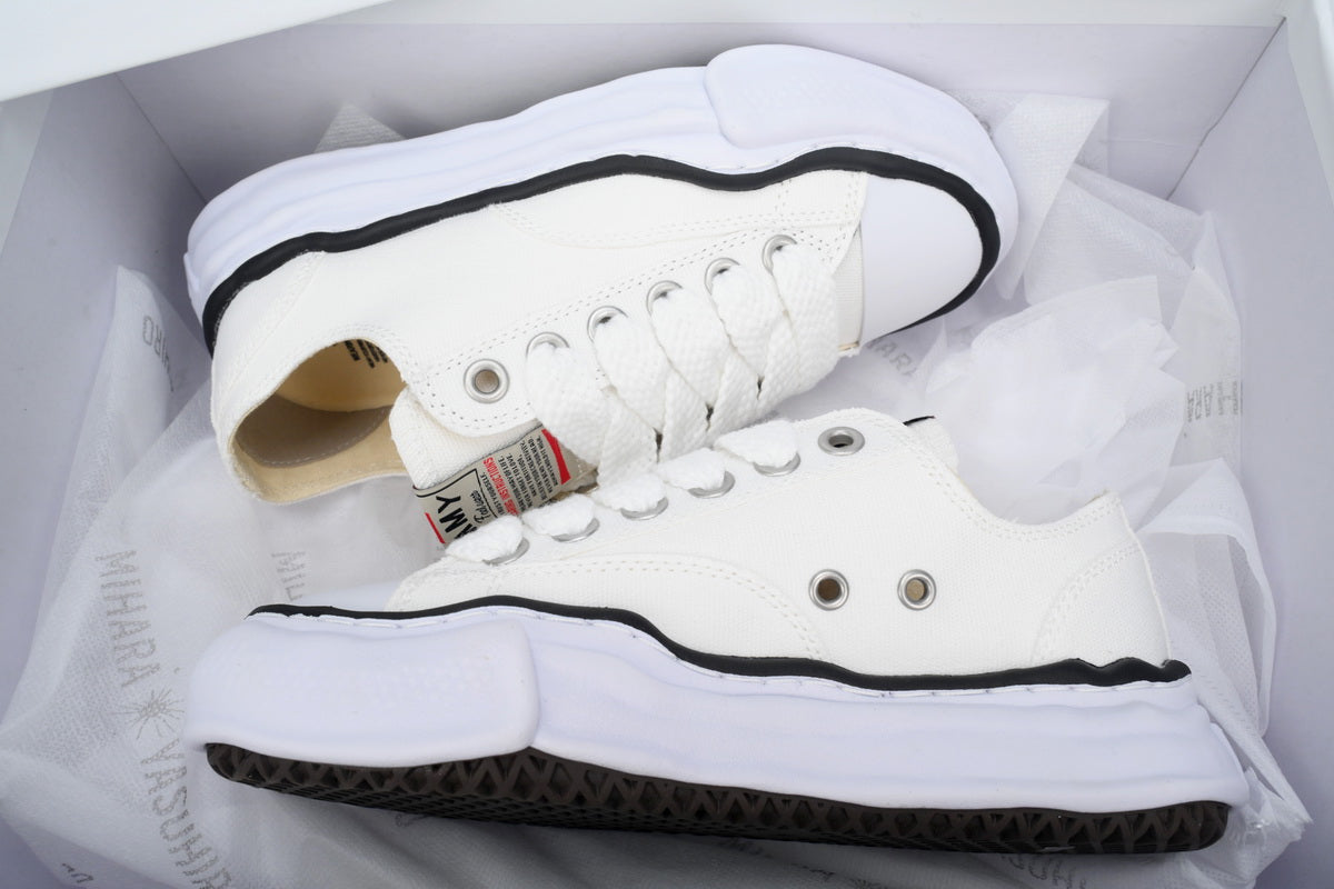 Mihara White Black