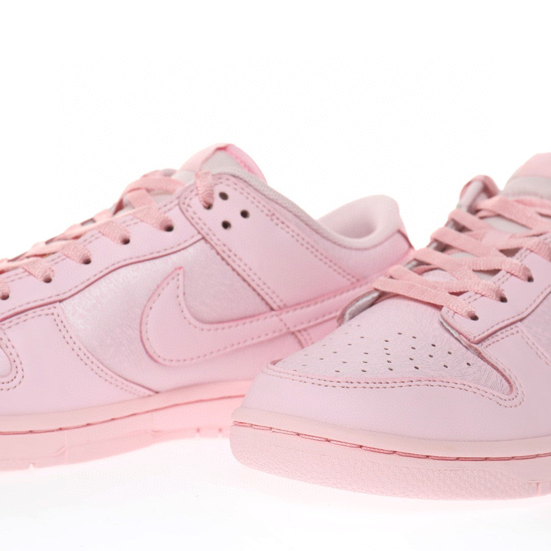 Dunk Low Prism Pink