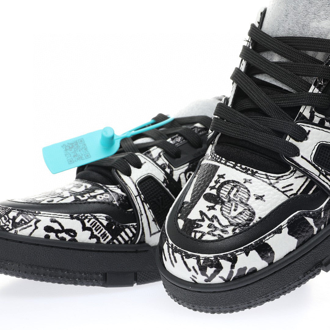 LV Trainer White Doodles