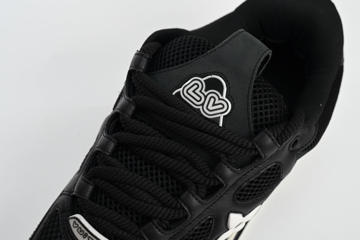 LV Skate Black