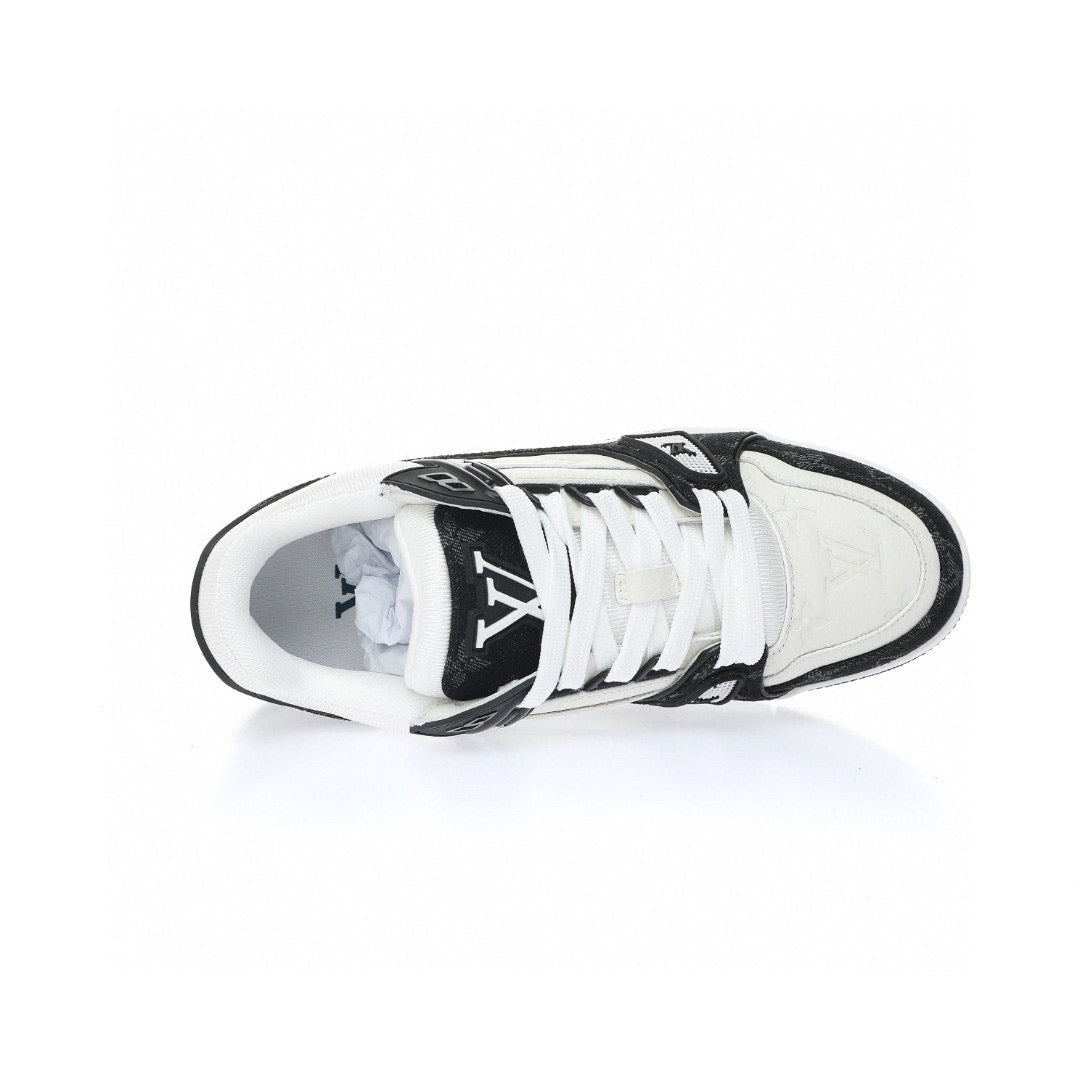 LV Trainer Black