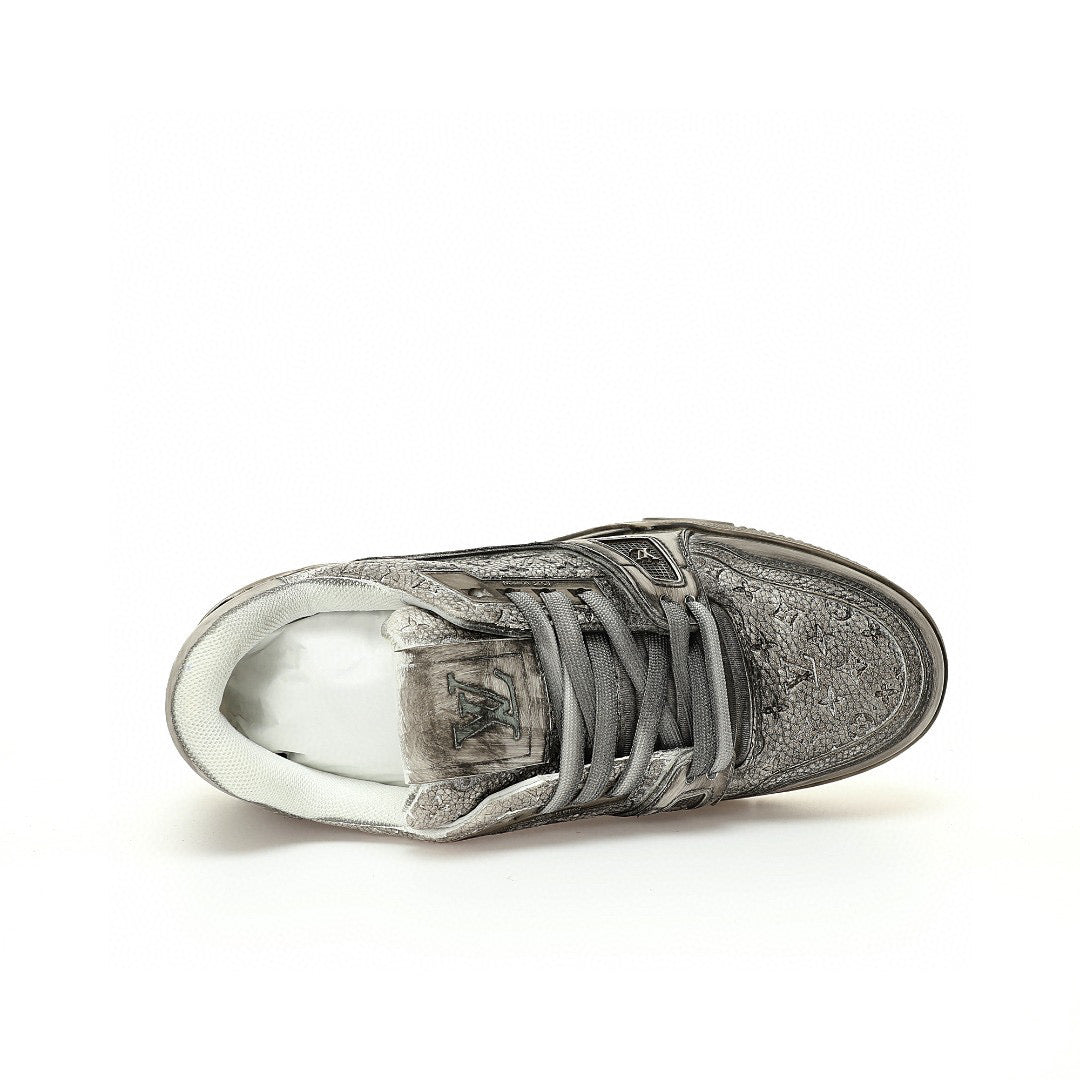 LV Trainer Muddy Grey