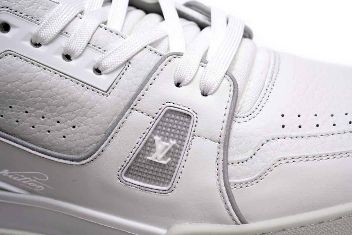 LV Trainer White Litchi