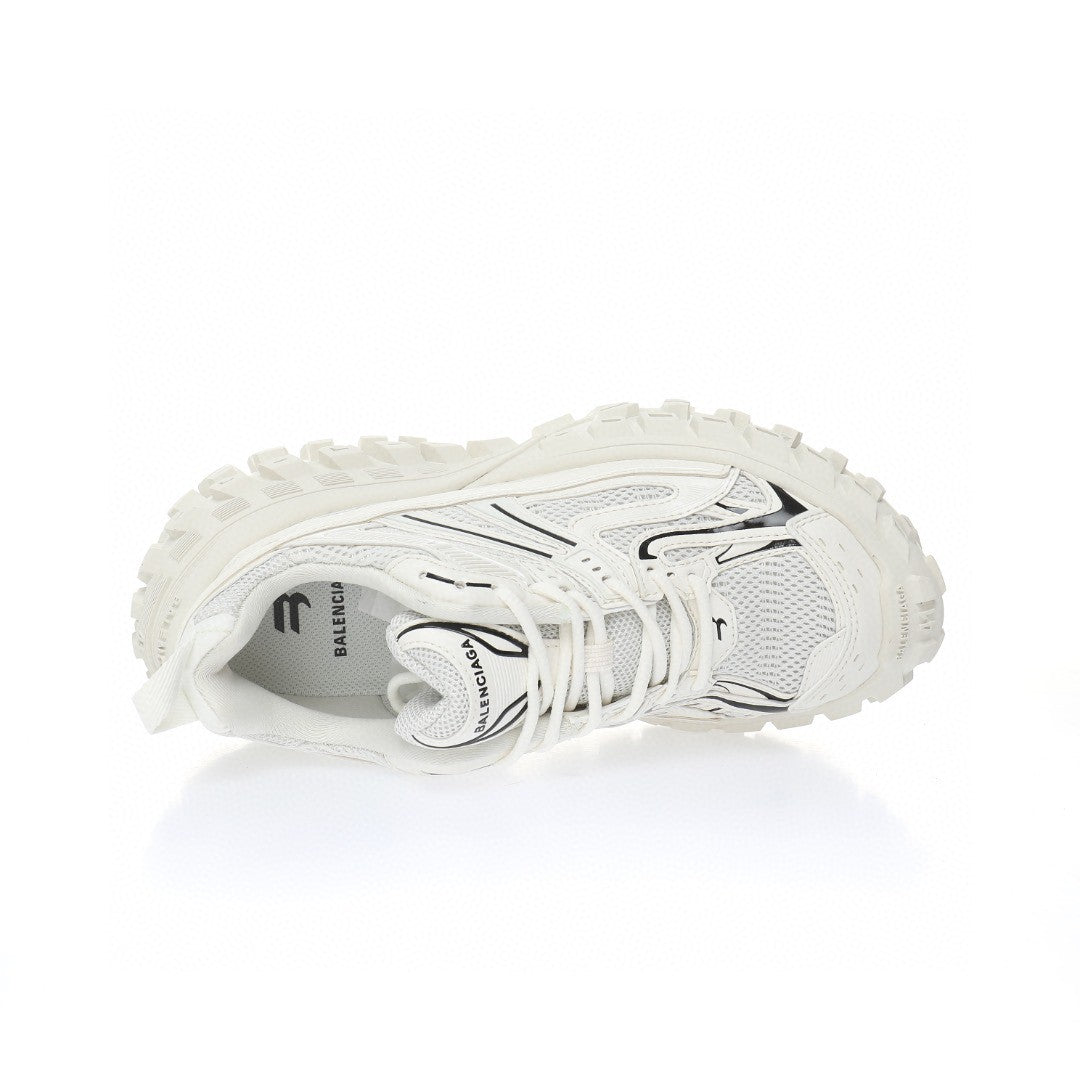BB Defender White