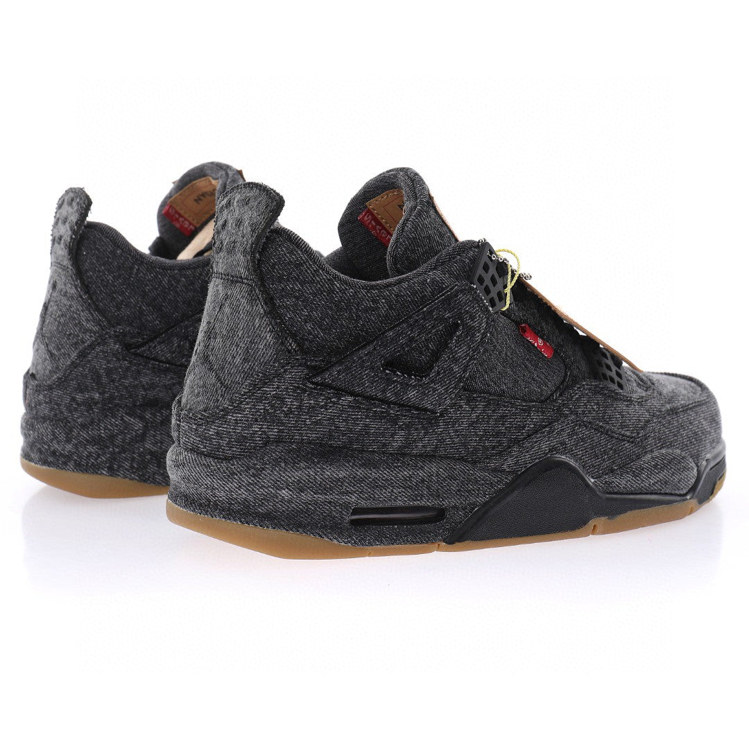 J4 Levi's Black