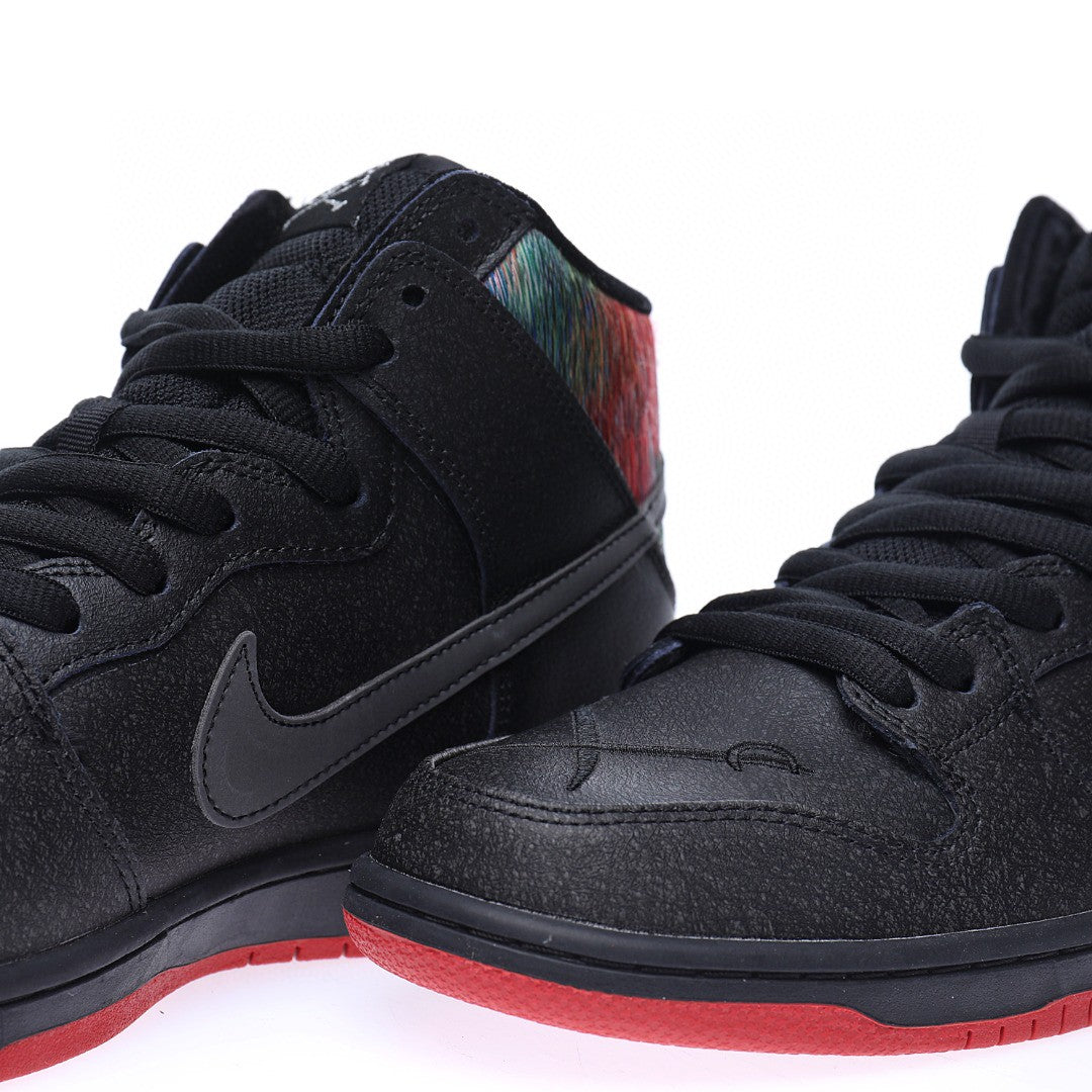 Dunk SB High Pirate
