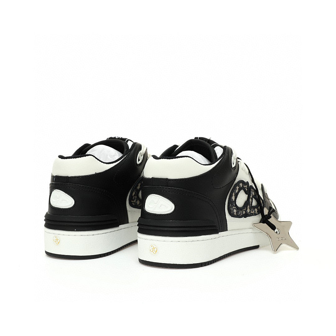 DR B57 Black