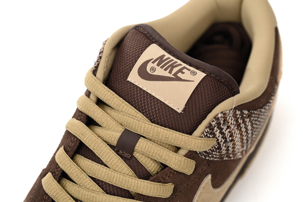 Dunk Low SB Towed