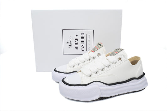 Mihara White Black