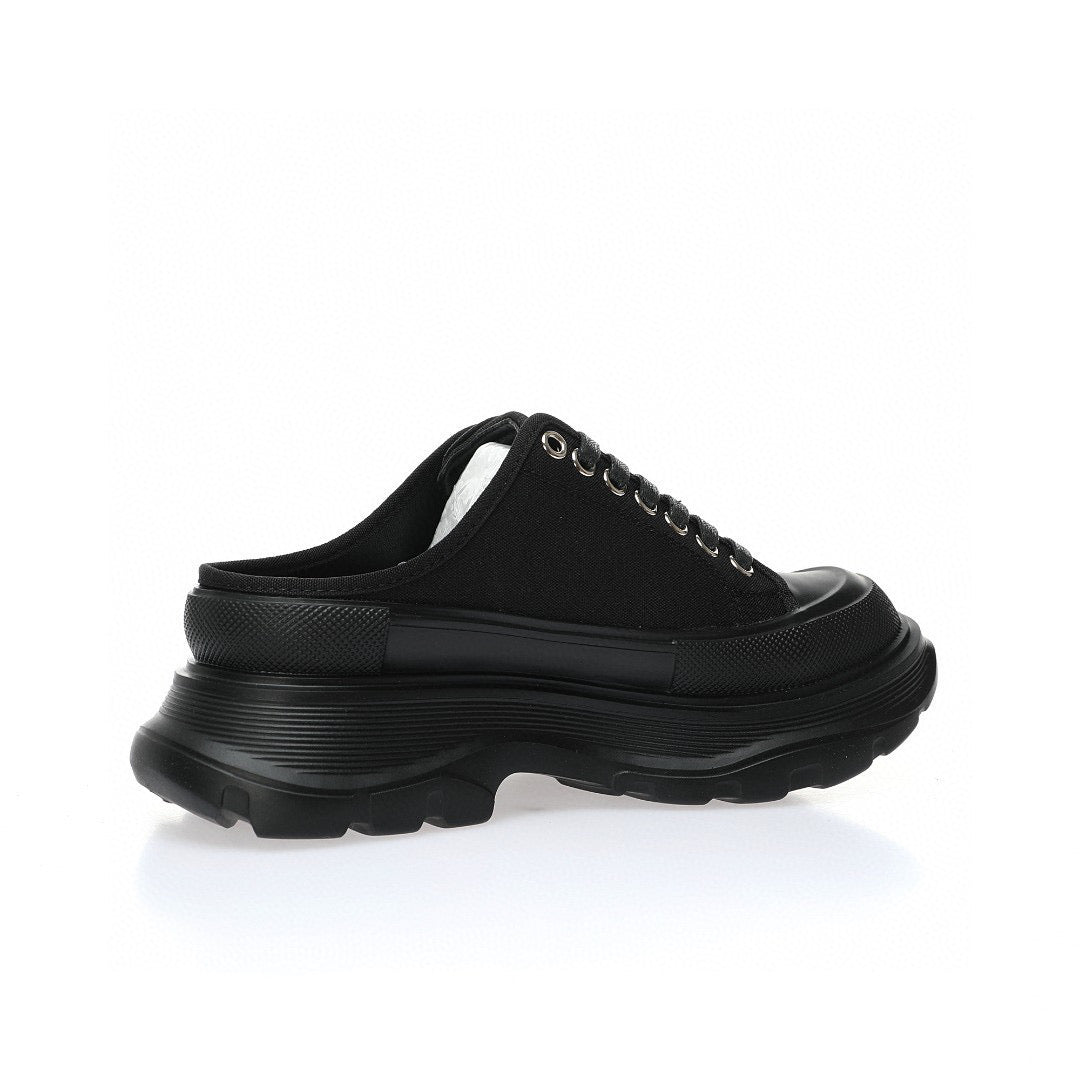McQueen All Black